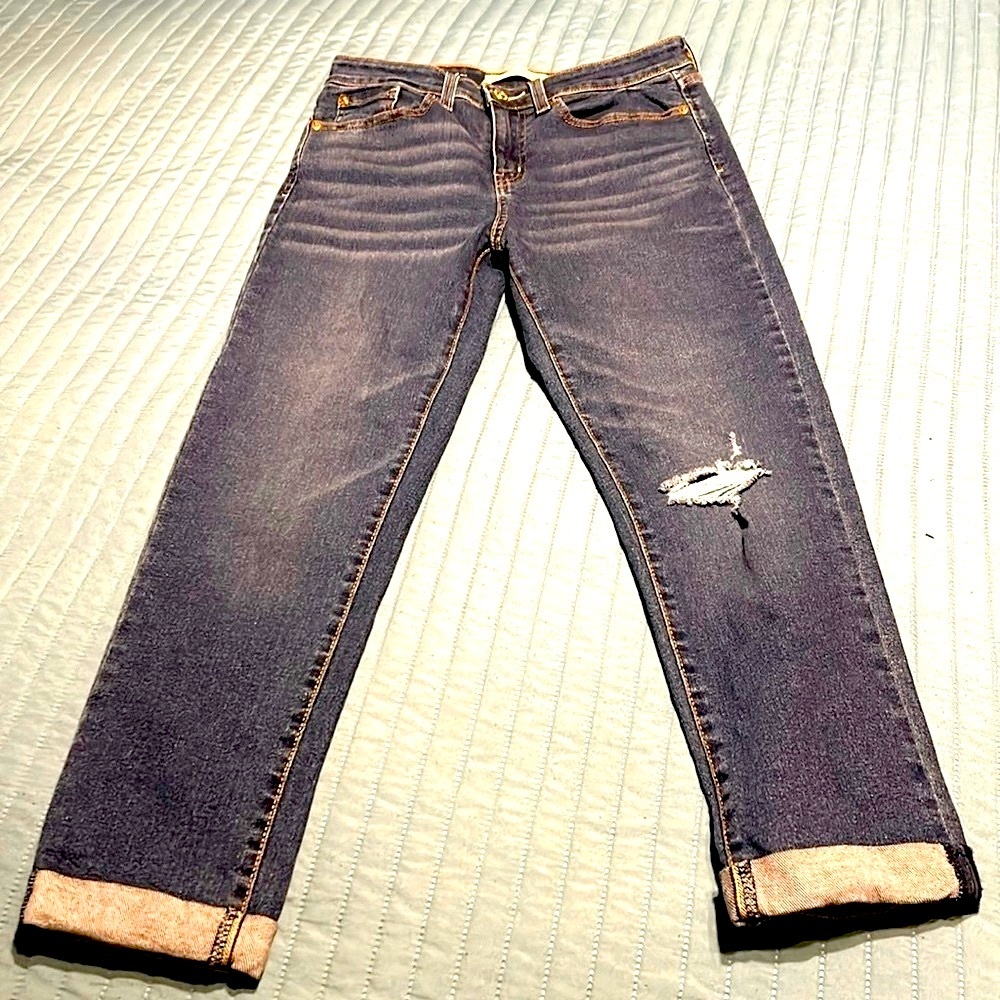 Levi’s Signature boyfriend cuffed jean